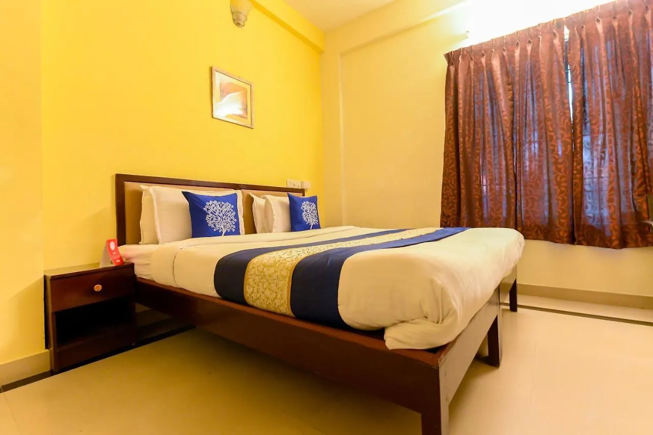 Oyo 8273 Diamond Inn Kochi