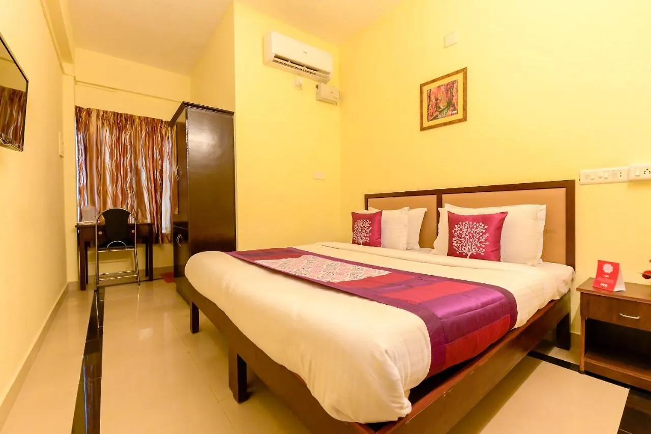 Oyo 8273 Diamond Inn Kochi